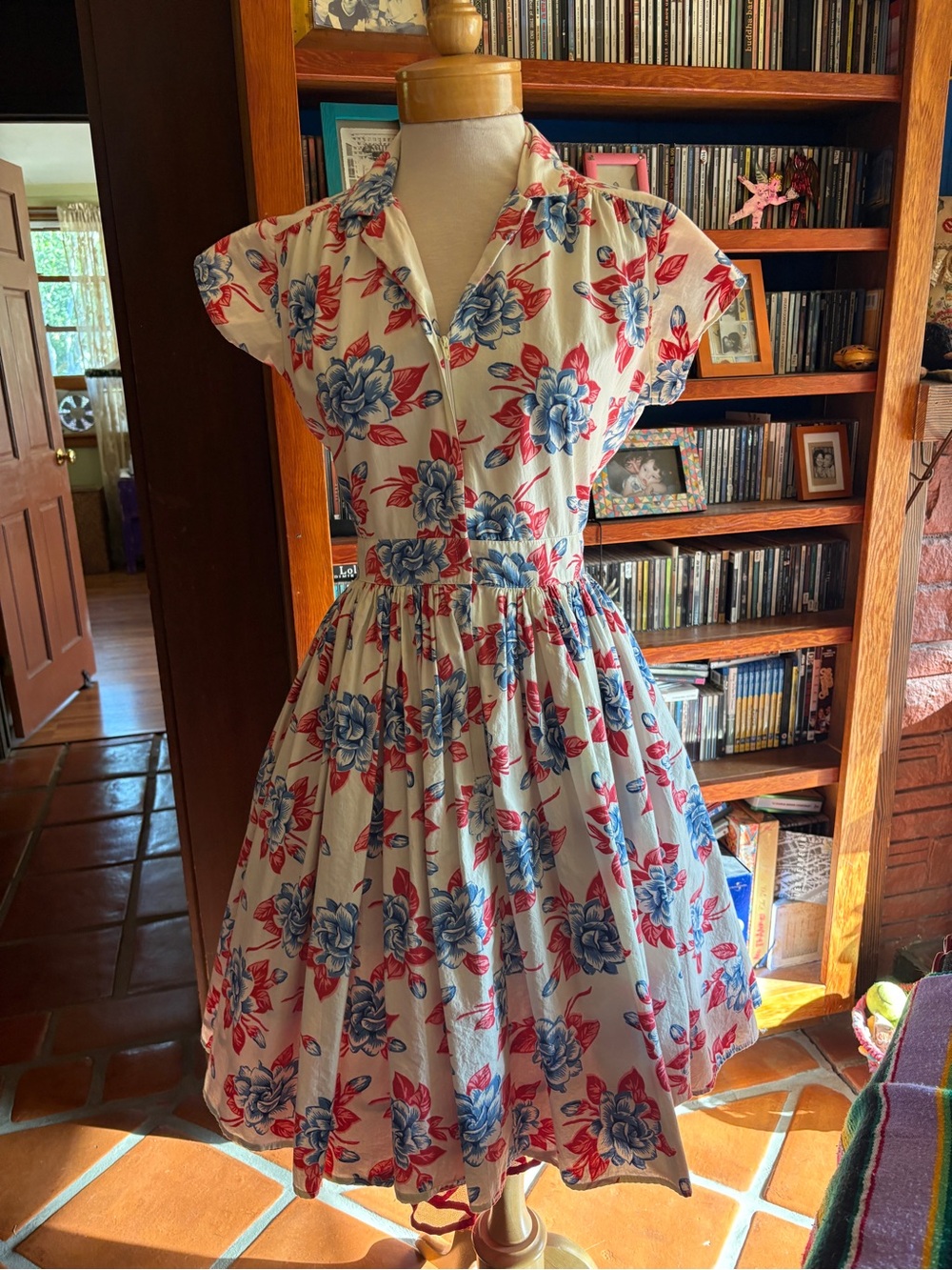 Bernie Dexter Blue Gardenia XL